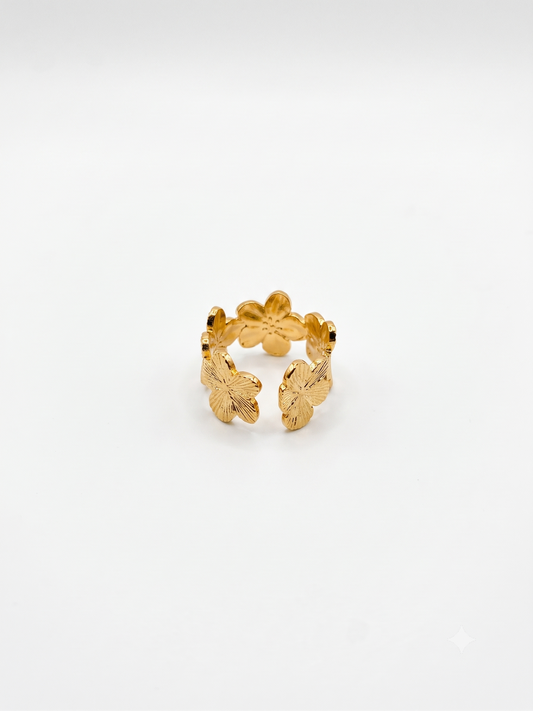 The Fleur Etched Botanical Ring