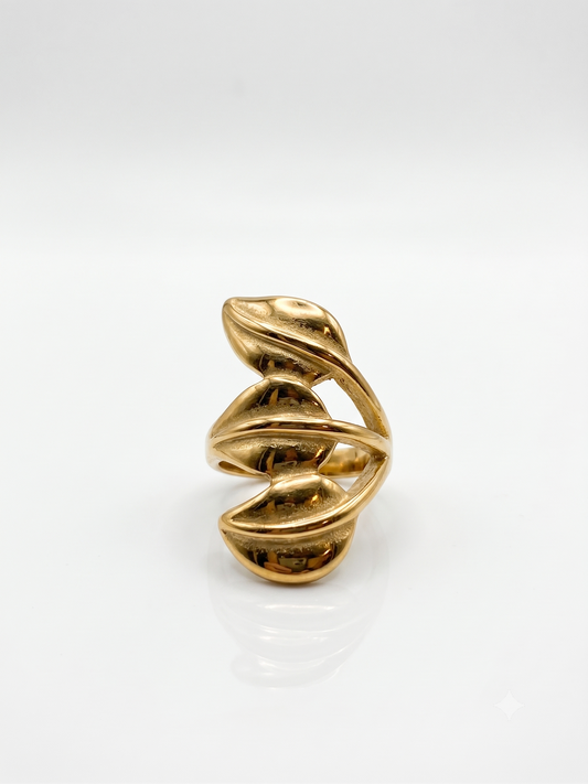 The Elowen Sculptural Leaf Ring