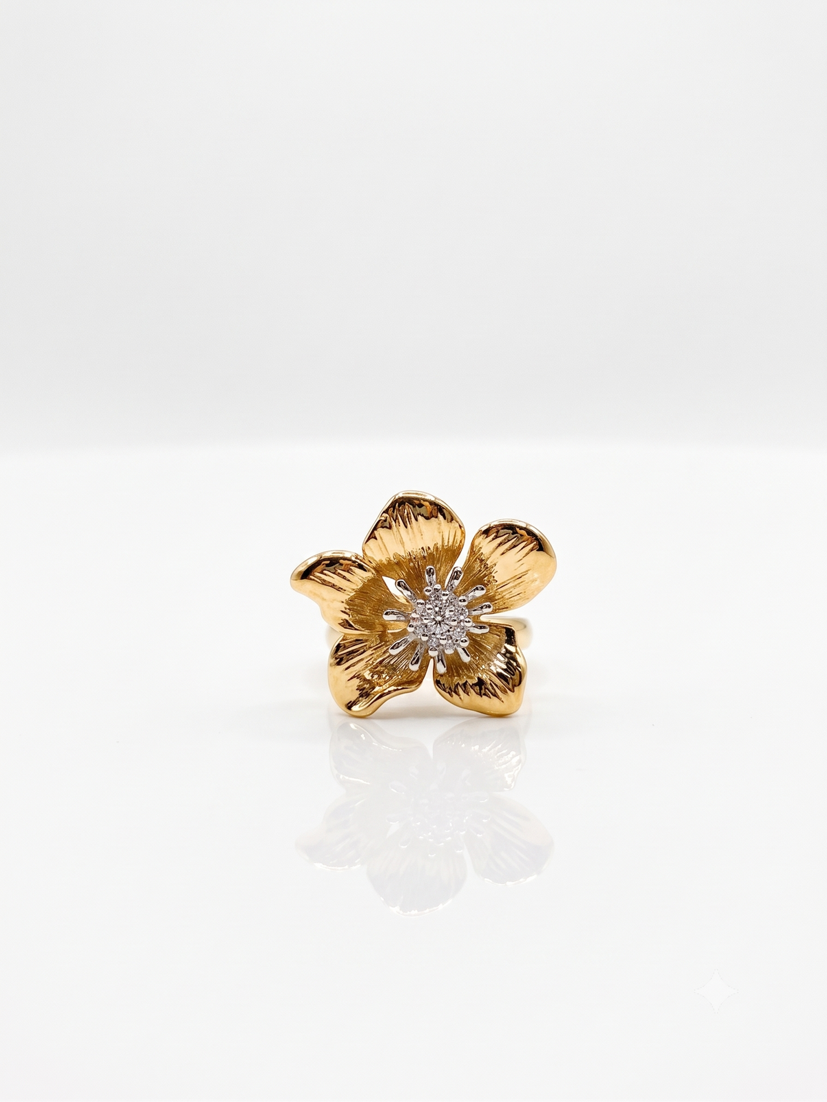 The Radiant Flora Statement Ring