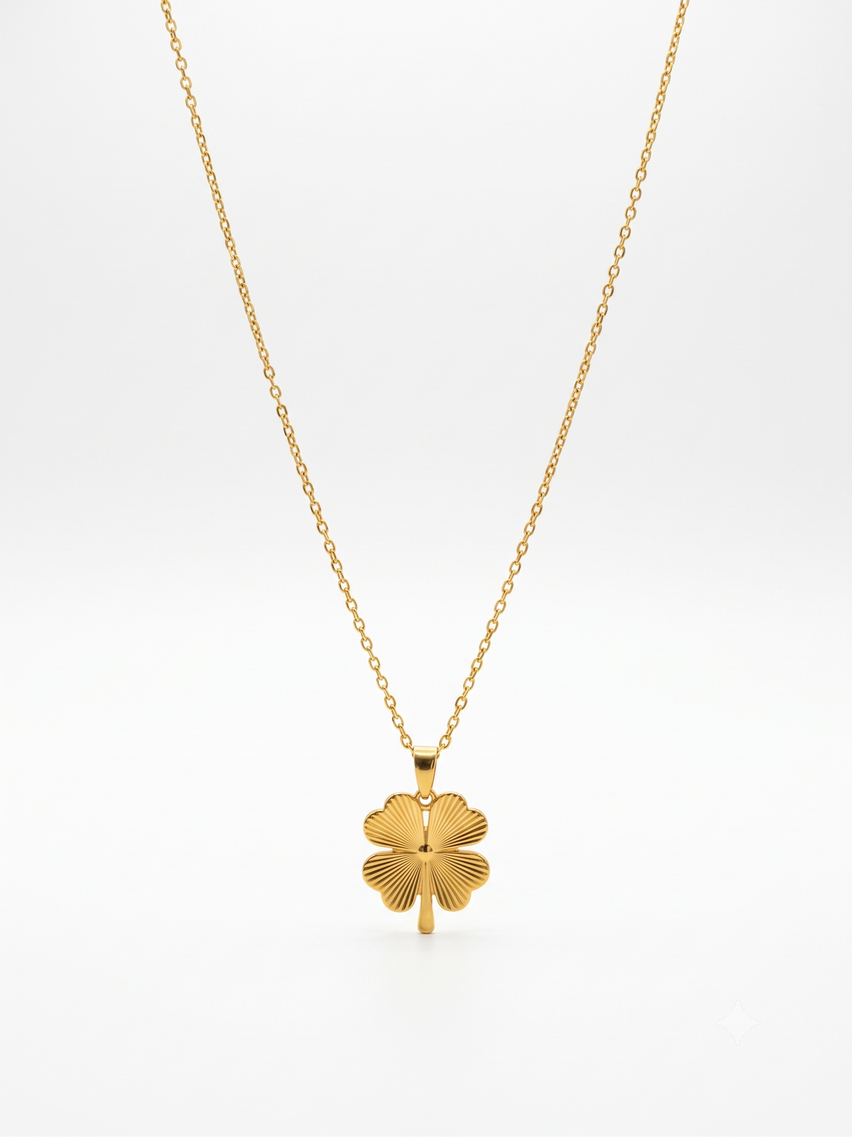 Clover Pendant Necklace